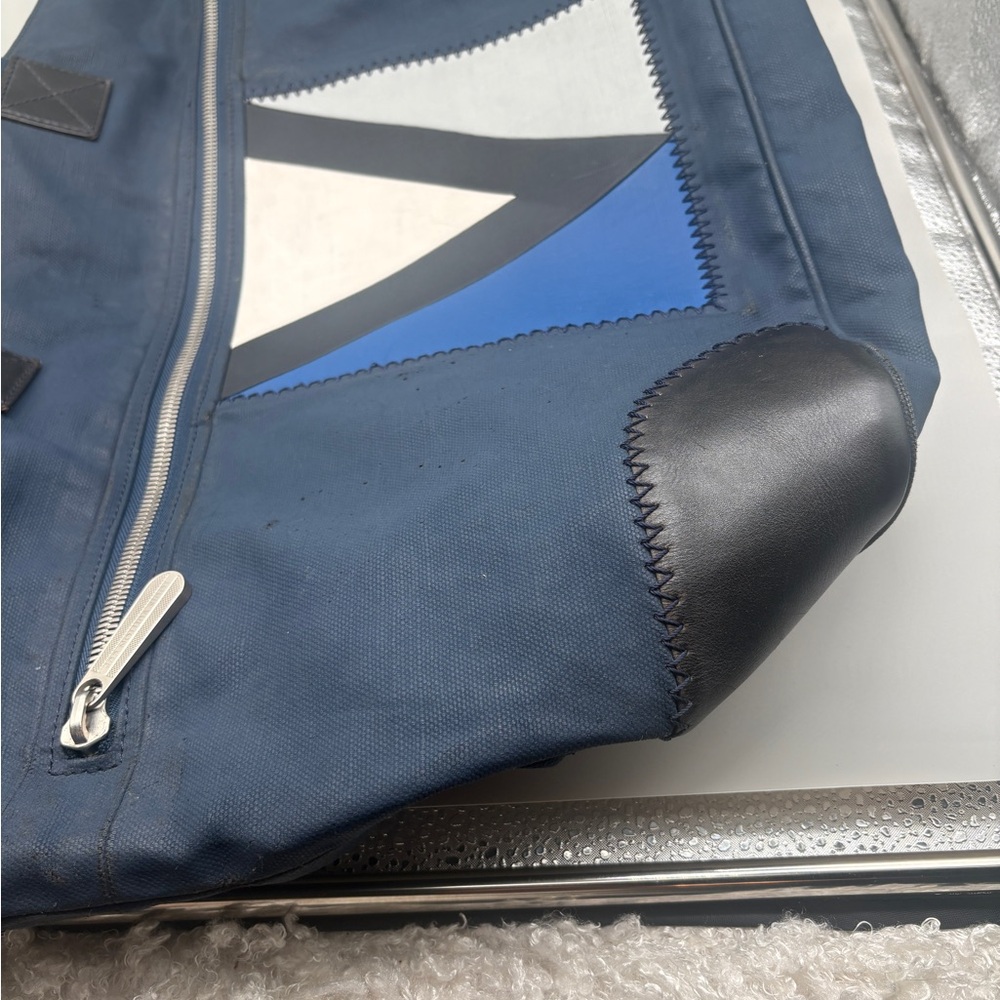 Louis Louis Vuitton cup regatta Duffle bag Navy Canvas Sailing LV cup Tote - Picture 2 of 11
